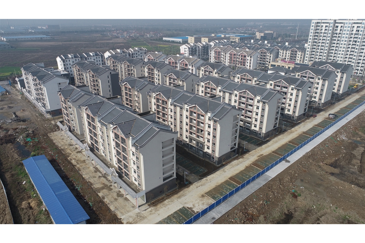 宜城市雷河镇七里社区二期、三期还建房工程